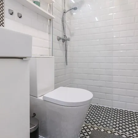 M&m By Lovelystay Apartman *